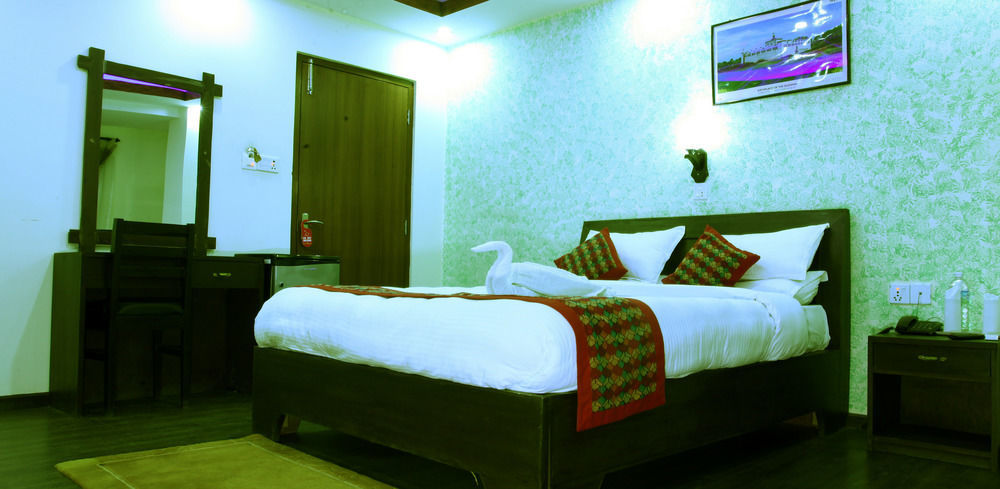 Oyo 153 Aster Hotel Nepal Катманду Экстерьер фото
