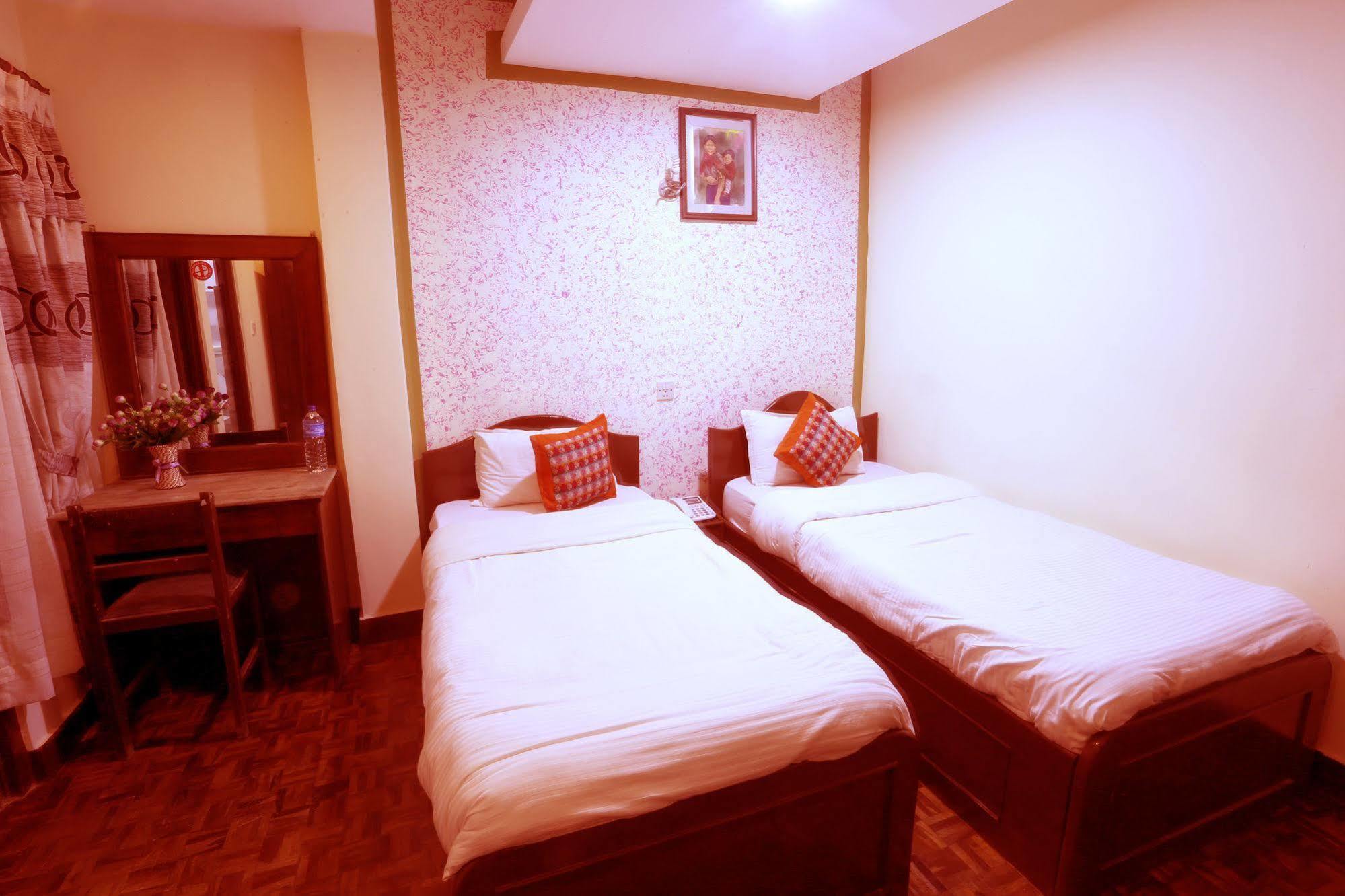 Oyo 153 Aster Hotel Nepal Катманду Экстерьер фото
