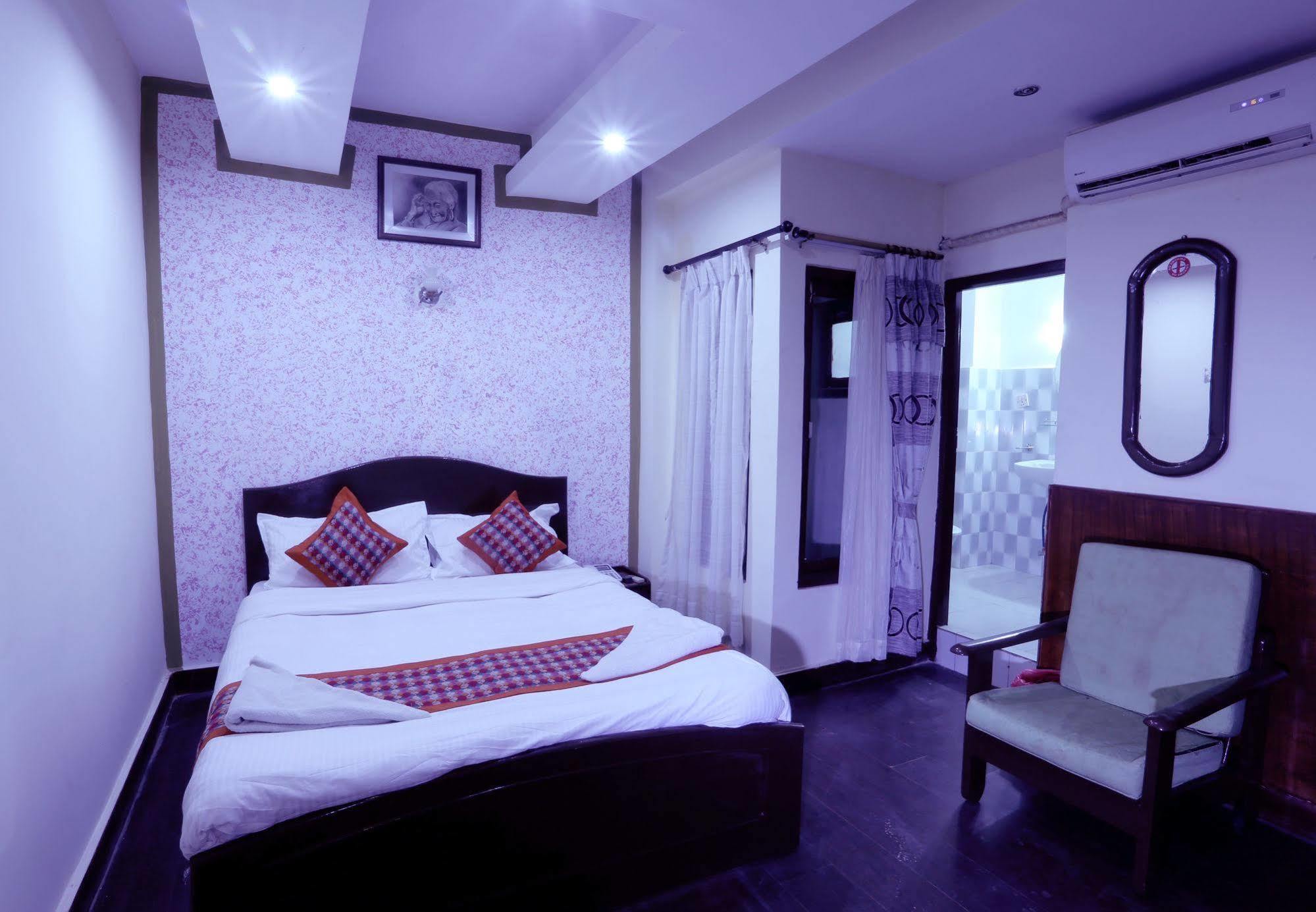 Oyo 153 Aster Hotel Nepal Катманду Экстерьер фото