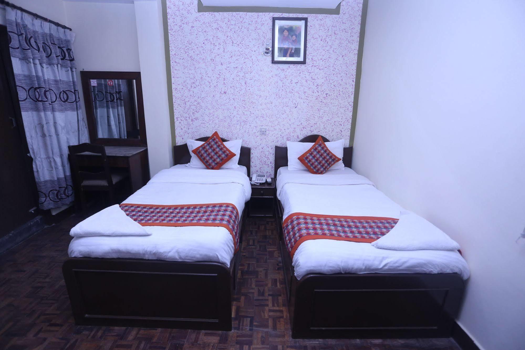 Oyo 153 Aster Hotel Nepal Катманду Экстерьер фото